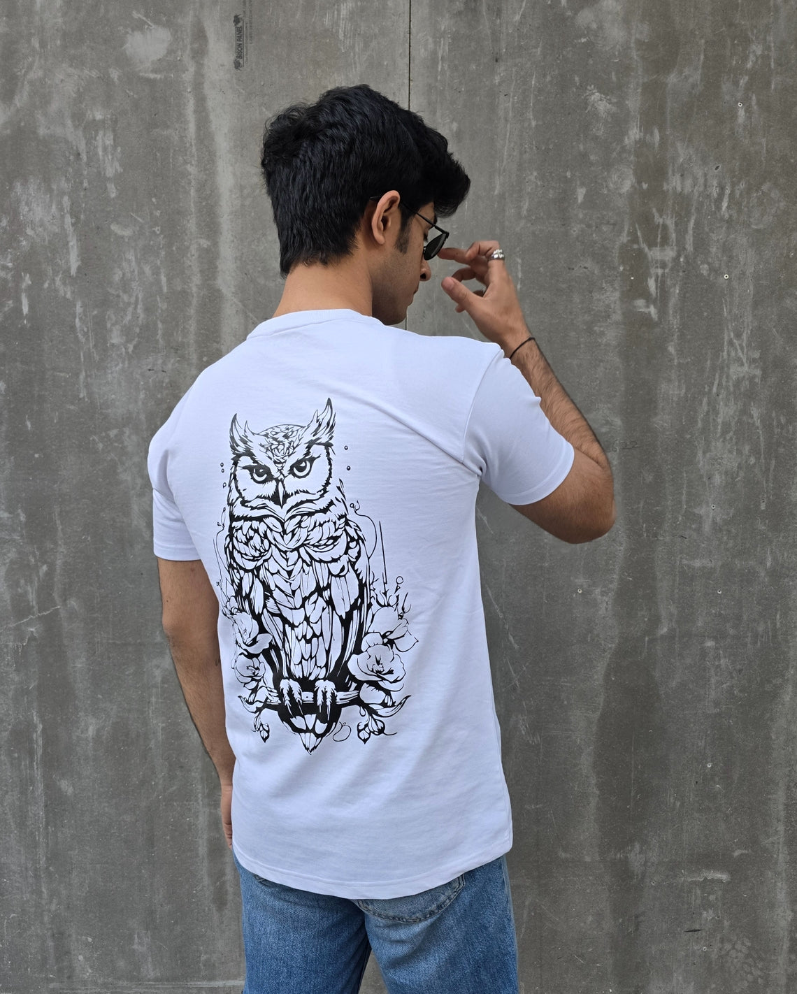 WHITE OWL TEE